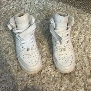 All White Air Force 1